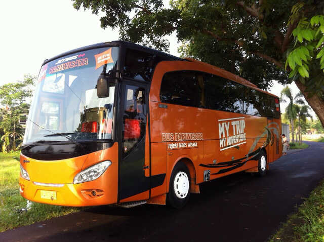 Asia Mas: Lebih dari Sekedar Bus Pariwisata, Sebuah Legenda di Jalan Raya