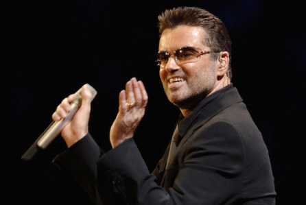10 Lagu George Michael Terbaik yang Bagus - MusikPopuler.com