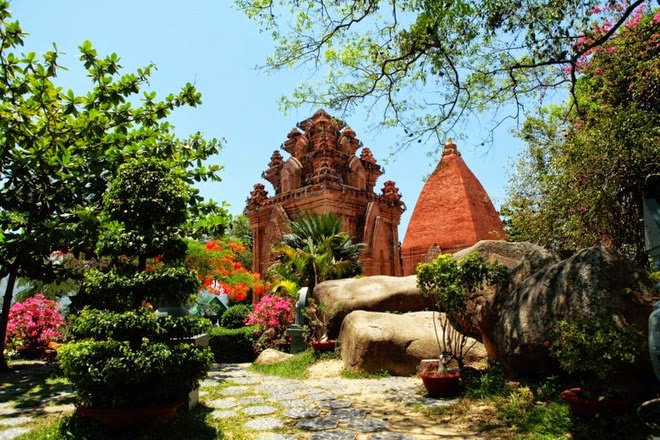 Hình ảnh tháp Bà Ponagar Nha Trang