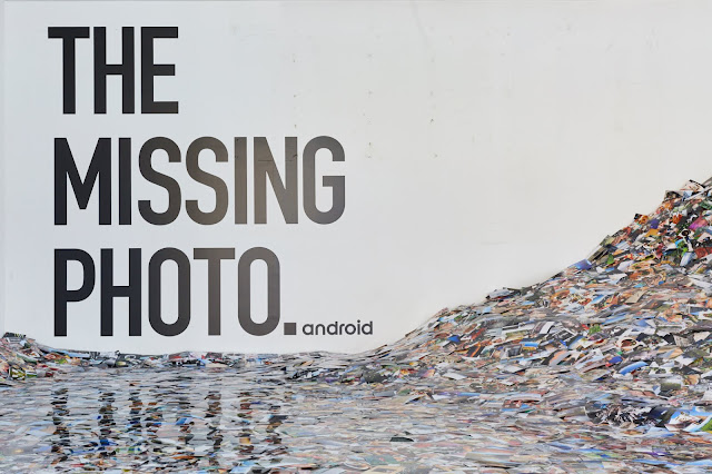 Android を使ったアートの展示で『The Missing Photo.』のトップ画像。