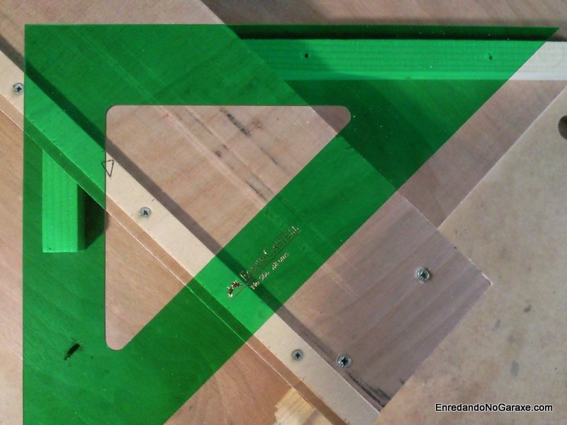 Escuadra Faber Castell, enredandonogaraxe.com