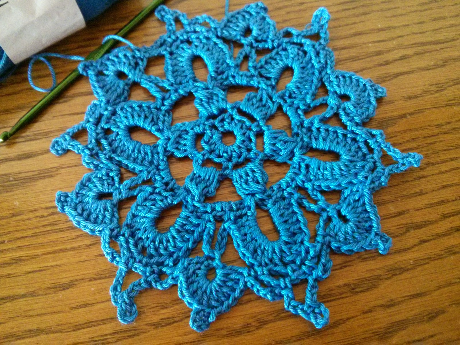 Kira crochet Flower motif