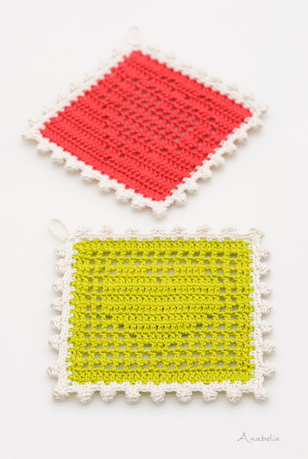 Valentine's Day Heart small crochet tablecloths, free pattern