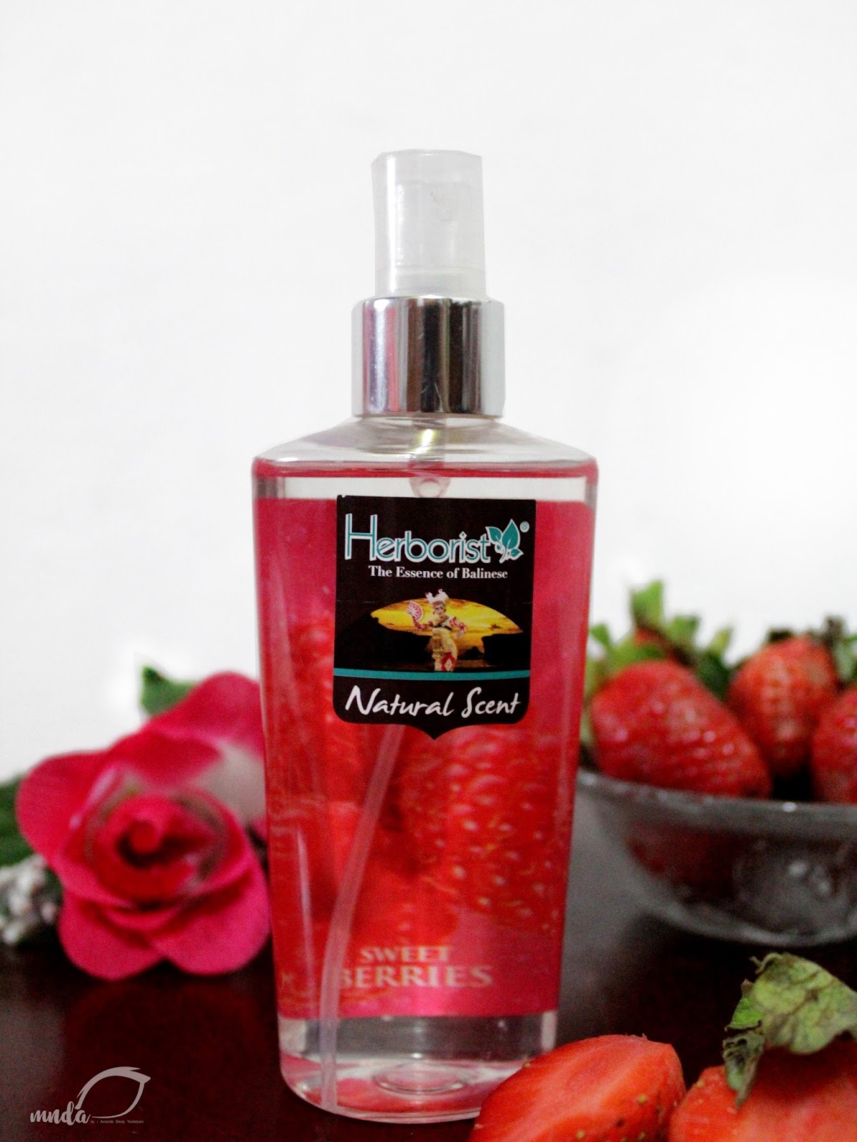 Avon духи женские avon collections choc-berry. ягодные ароматы духов для женщин. элитный парфюм для женщин. парфюм morph zetn. парфюм too many berries.