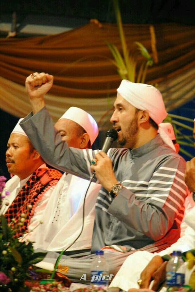 Lirik Syiir Qosidah Terbaru "Ini Semua Salah Siapa" – Az Zahir ~ Demen