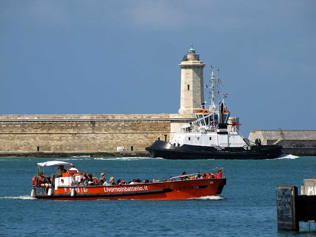 Tourist boat Libur, Fratelli Neri tug, Livorno