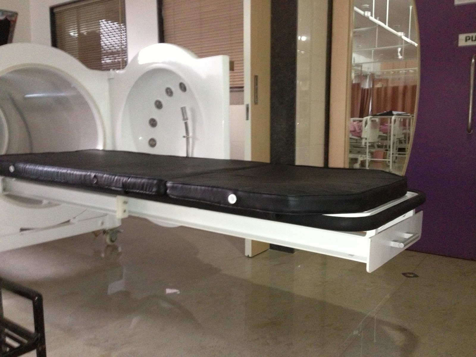 India. Hyperbaric Oxygen Therapy Chamber ( HBOT ).Bird Medical Devices