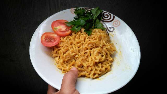 Oh Ternyata Begini Rasanya Indomie Goreng Telur Asin Oh Ternyata Begini Rasanya Indomie Goreng Telur Asin