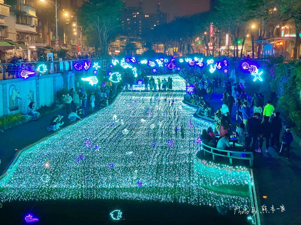 新莊中港大排燈會光雕秀(中港廣場)近台北捷運環狀線幸福站