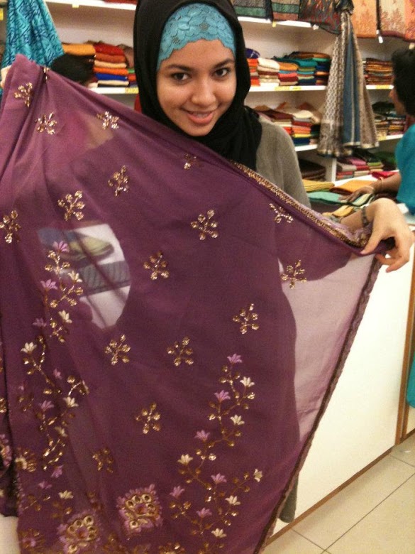 Kain Sari Murah Di Jalan Tar : Julienne Braun : Scopri ricette, idee per la casa, consigli di stile e altre idee da provare.