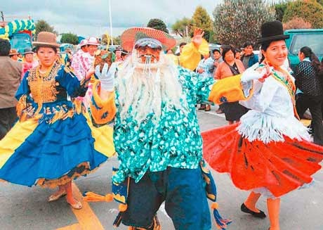 38 mil bailarines protagonizarán entrada paceña en Santa Cruz