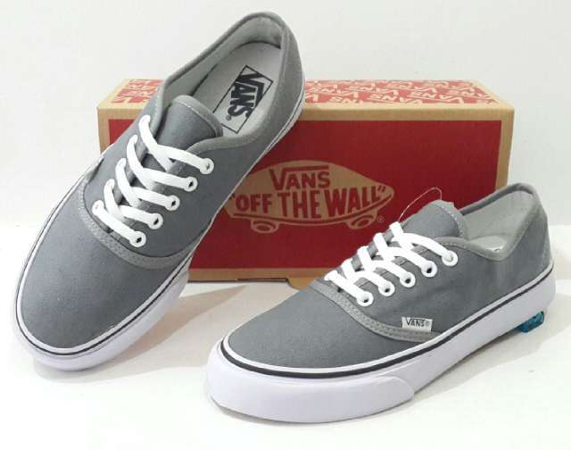 Cara Mudah Membersihkan Sepatu Vans dalam Waktu Singkat