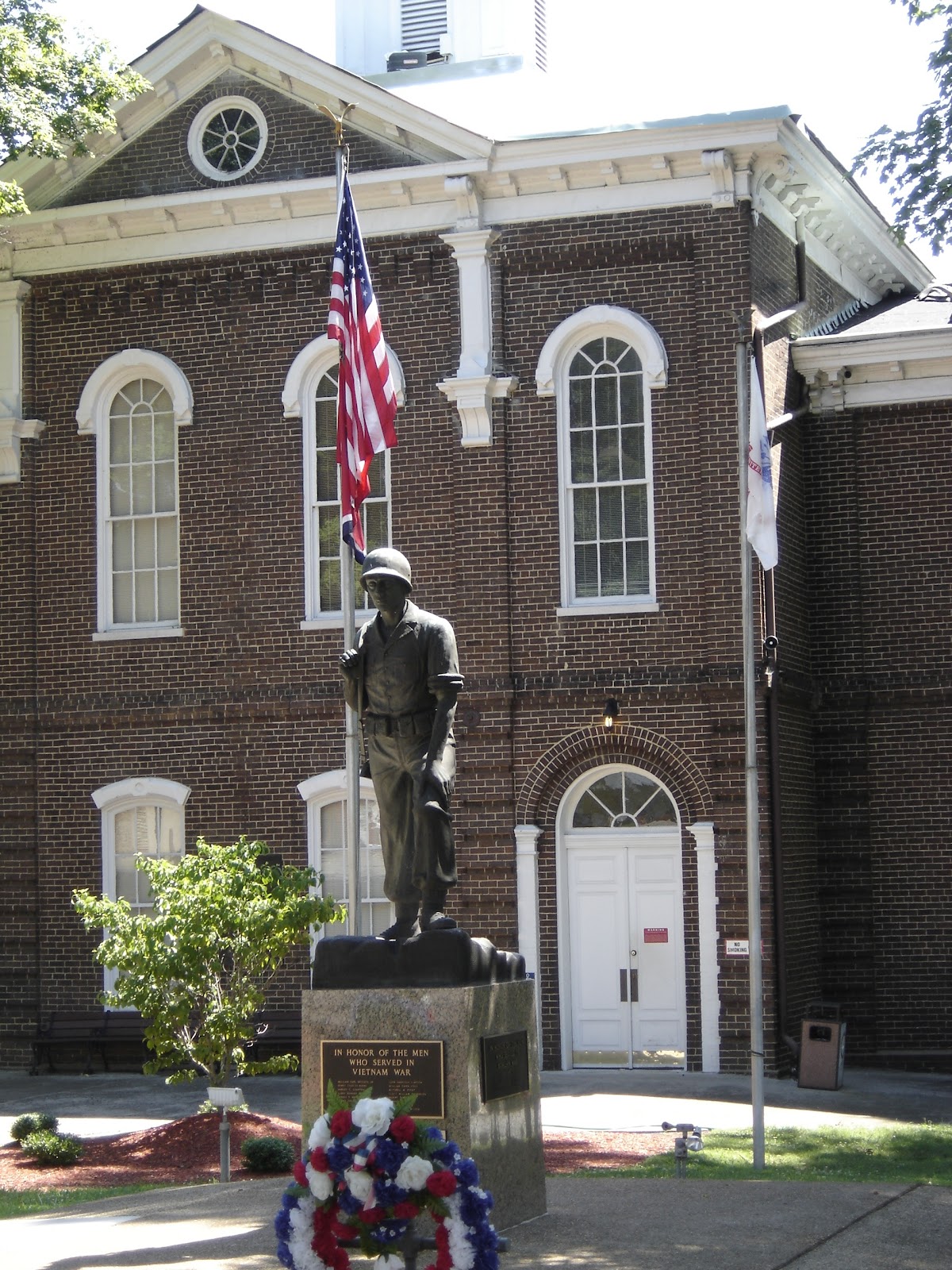 Places To Go, Buildings To See Loudon County Courthouse Loudon