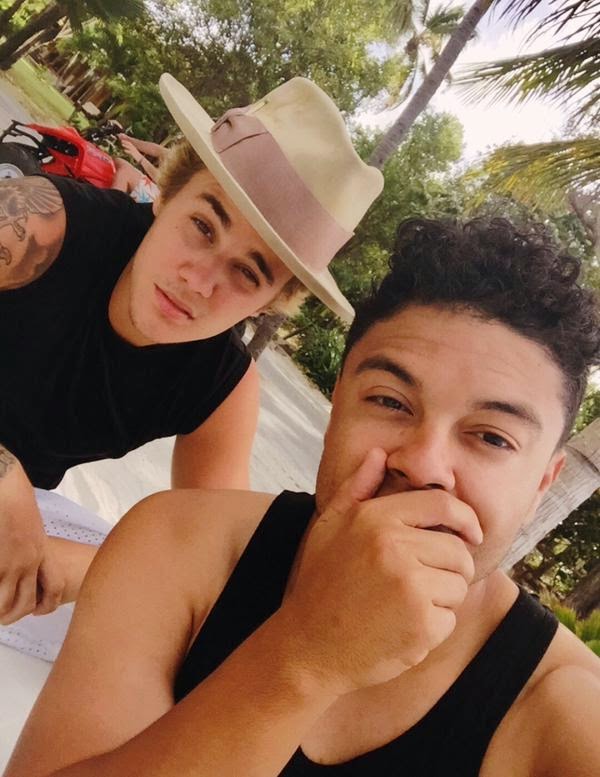 Nuevas fotos de Justin Bieber y Alfredo Flores en Calivigny Justin