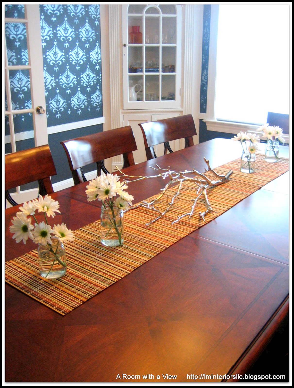 A Room with A View: How I Decorated The Dining Table