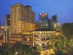 Harga Hotel Bintang 4 di Singapore - Orchard Parade Hotel