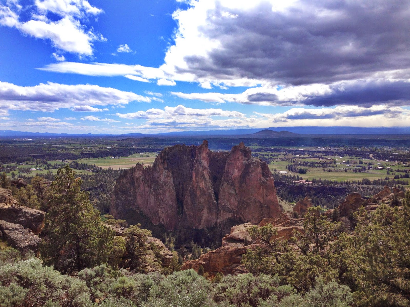 Sole Sisters: Detroit Dam, Benham Falls, Smith Rock State Park, and ...