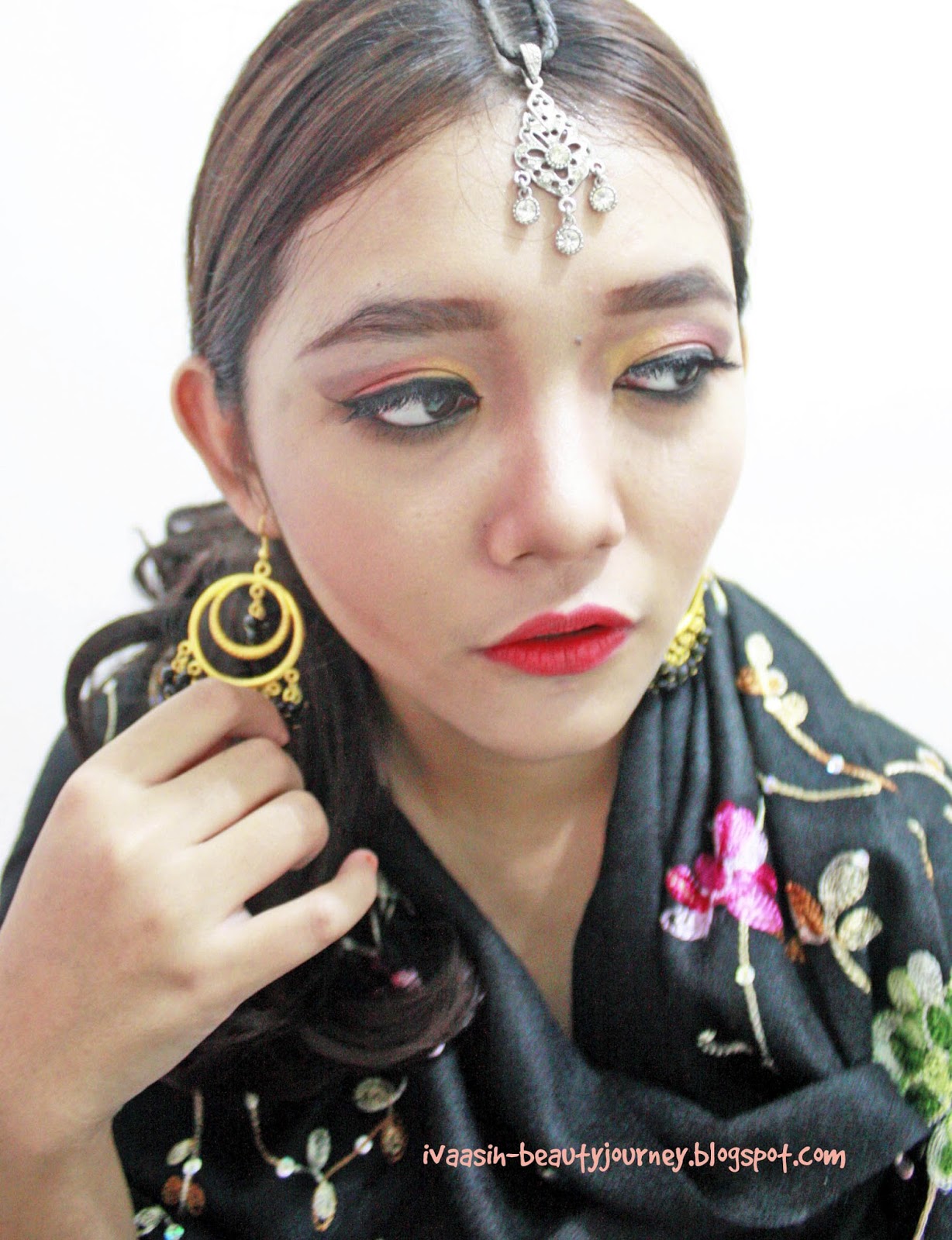 indian inspired makeup :)  iva's beauty journey