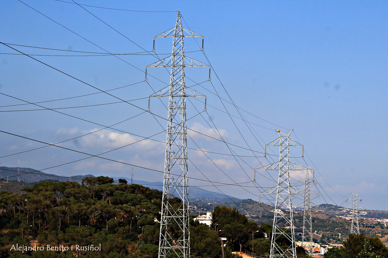 Electricidad/Electricitat Materiales líneas alta tensión