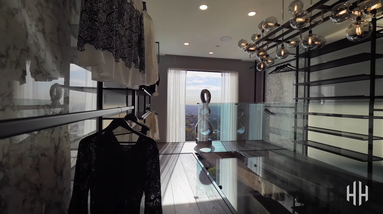 59 Photos vs. 1622 Viewmont Dr, Los Angeles vs. Luxury Mansion Interior Design Tour