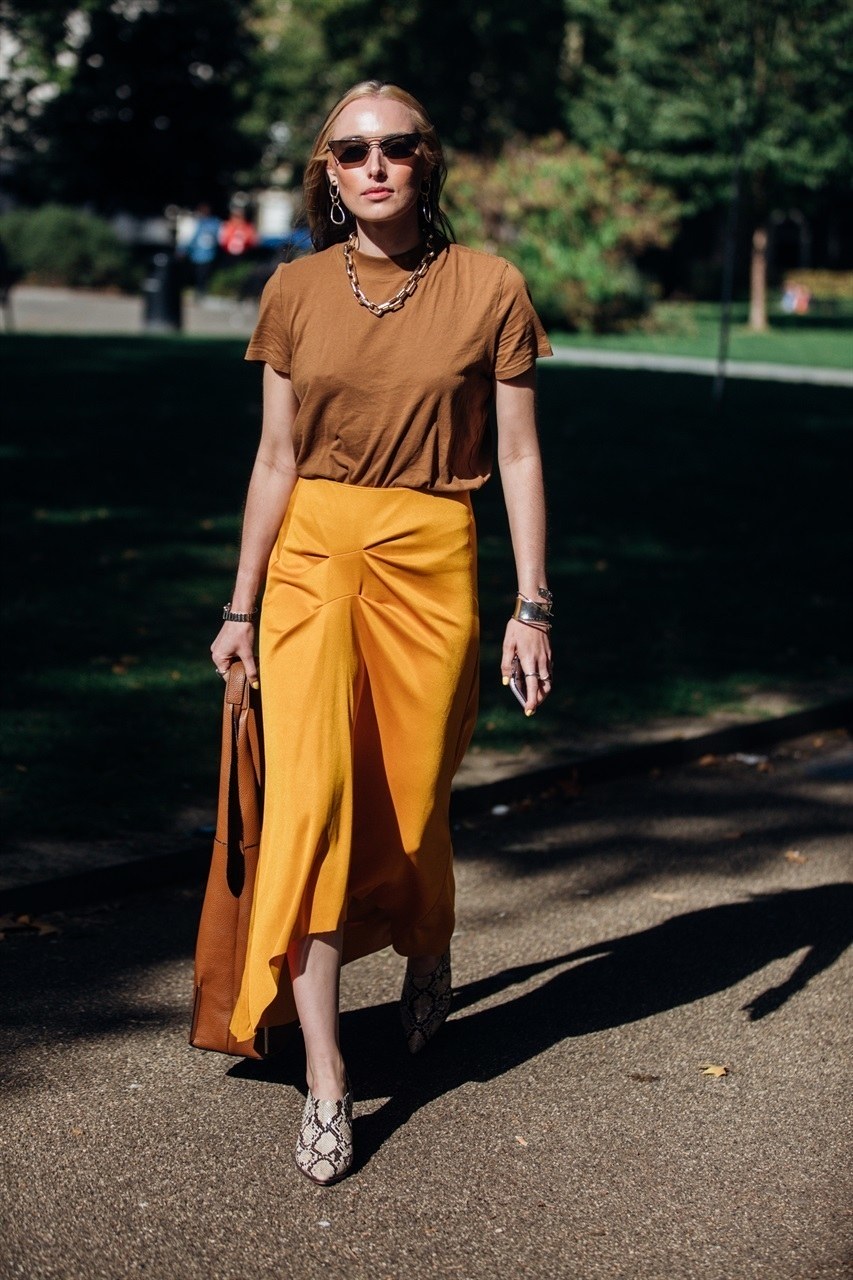 Refresh Your Summer Wardrobe With This Earth-Toned Outfit