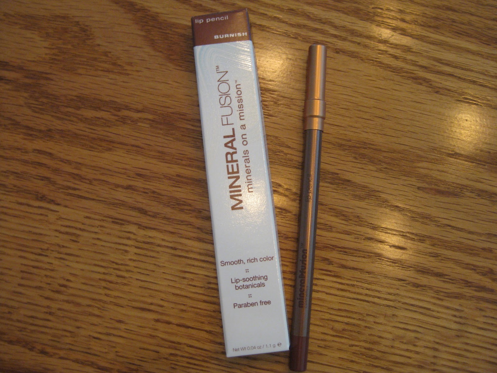 Mineral Fusion Lip Pencil "Burnish"