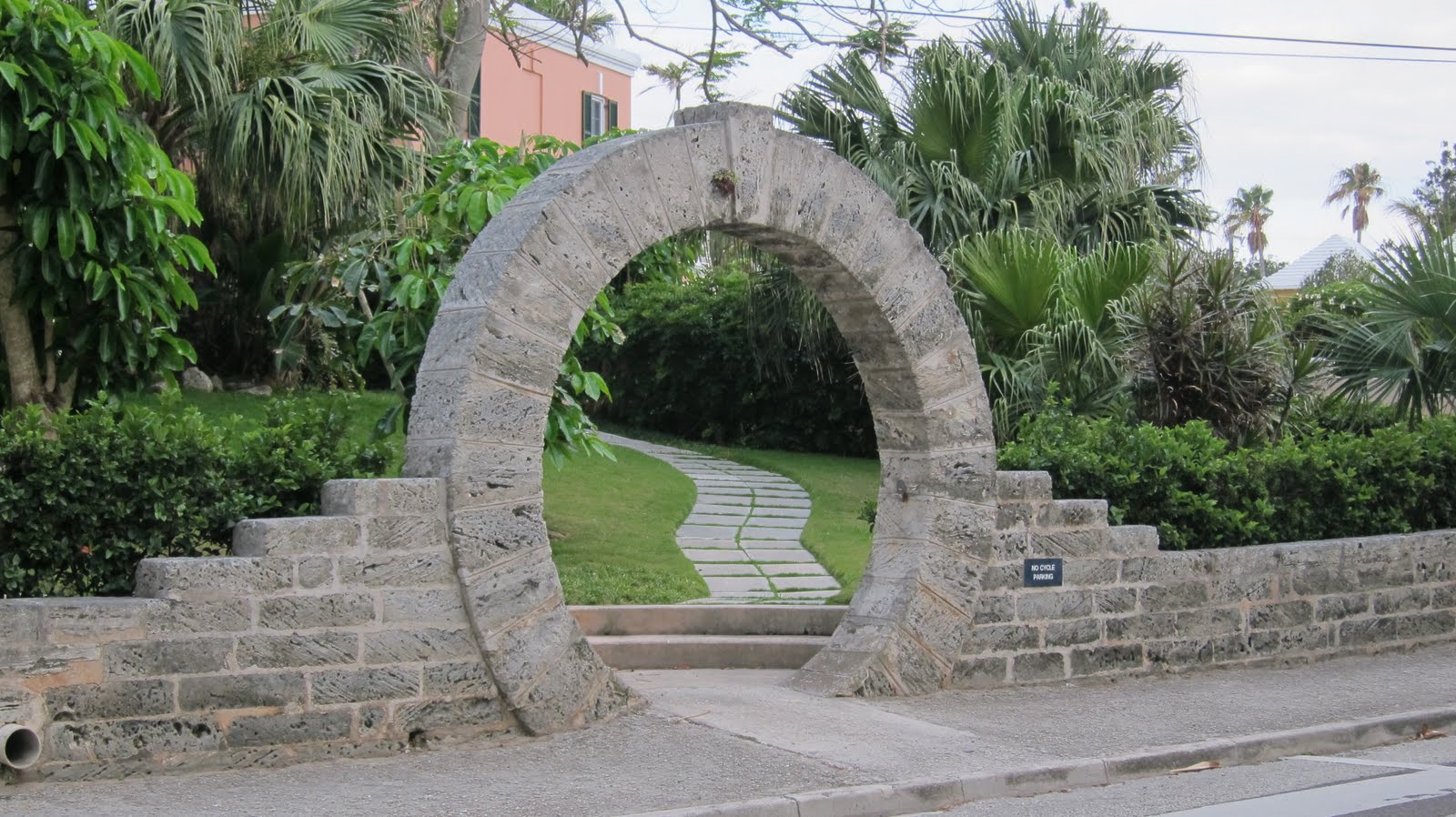 4 Keystone Arch