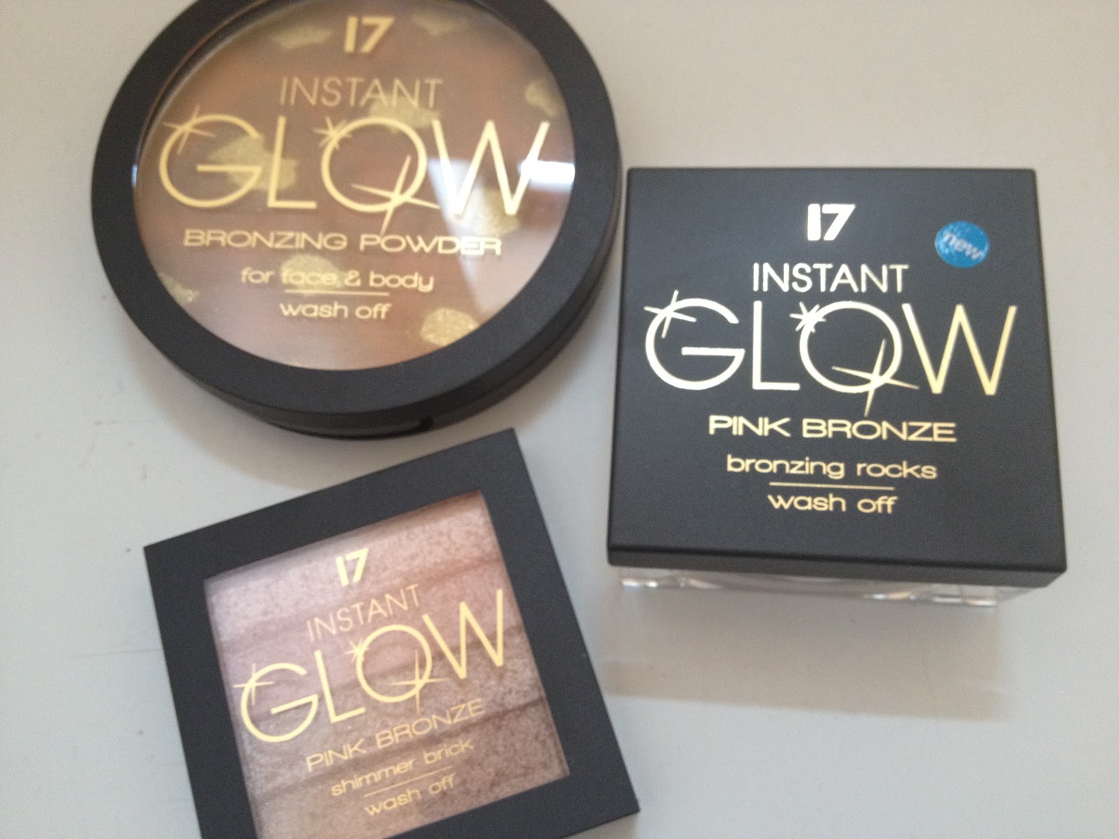 *beautifully superfluous* REVIEW 17 INSTANT GLOW BRONZERS COLLECTION 2012