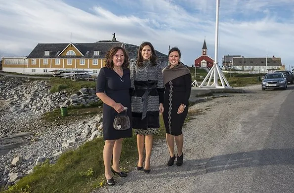 Crown Princess met with members of Children's Council and Blue Cross, and Domestic violence - a shared responsibility conference, Princess Mary wore Jesper Hovring Coat - Fall-Winter 2016-2017