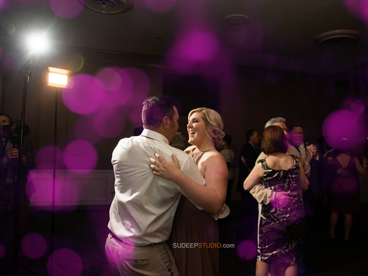Beautiful classic Wedding First Dance Photos - Sudeep Studio.com - Ann Arbor Photographer
