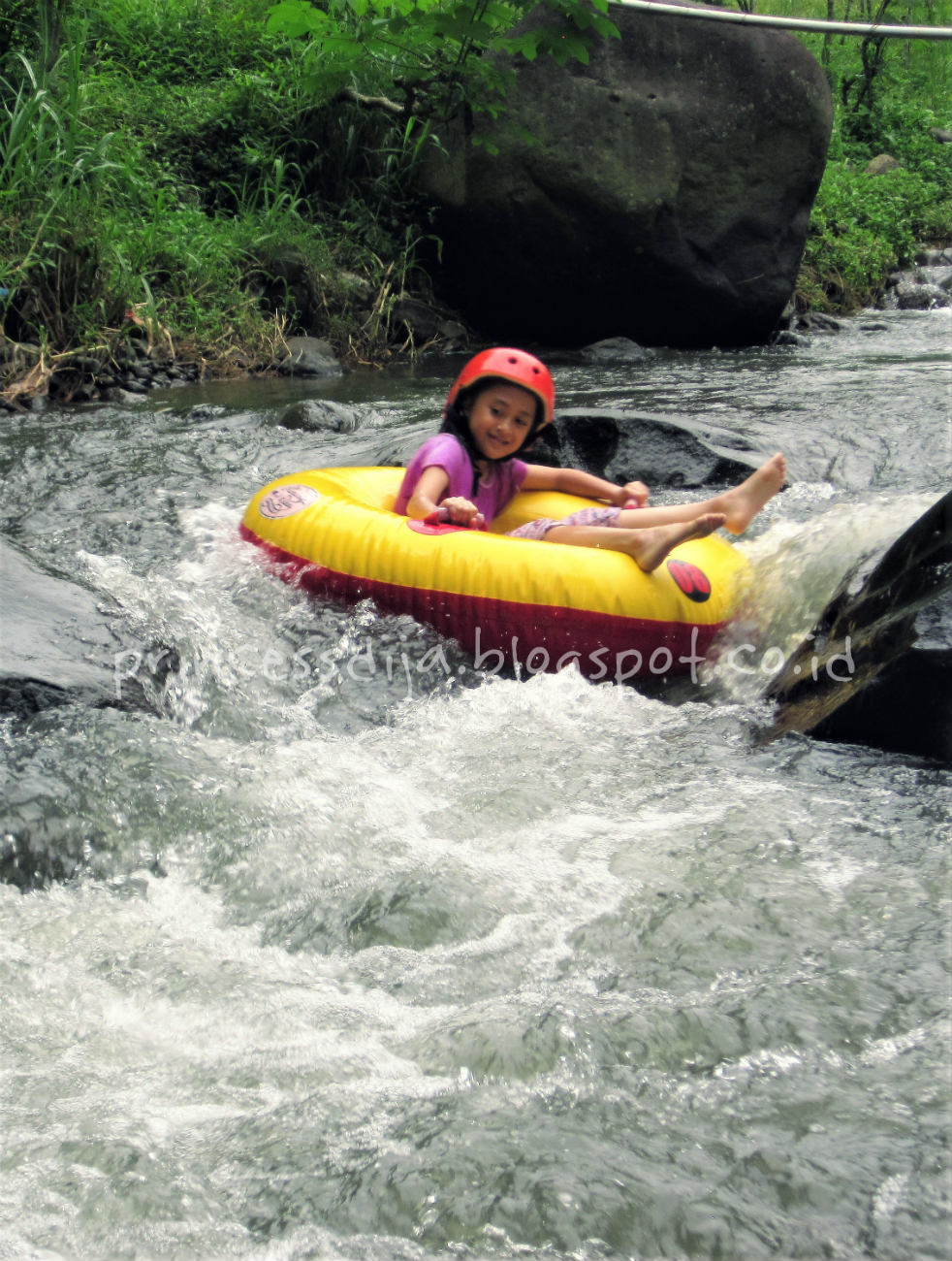 Dija Princess Water Tubing di Jombang
