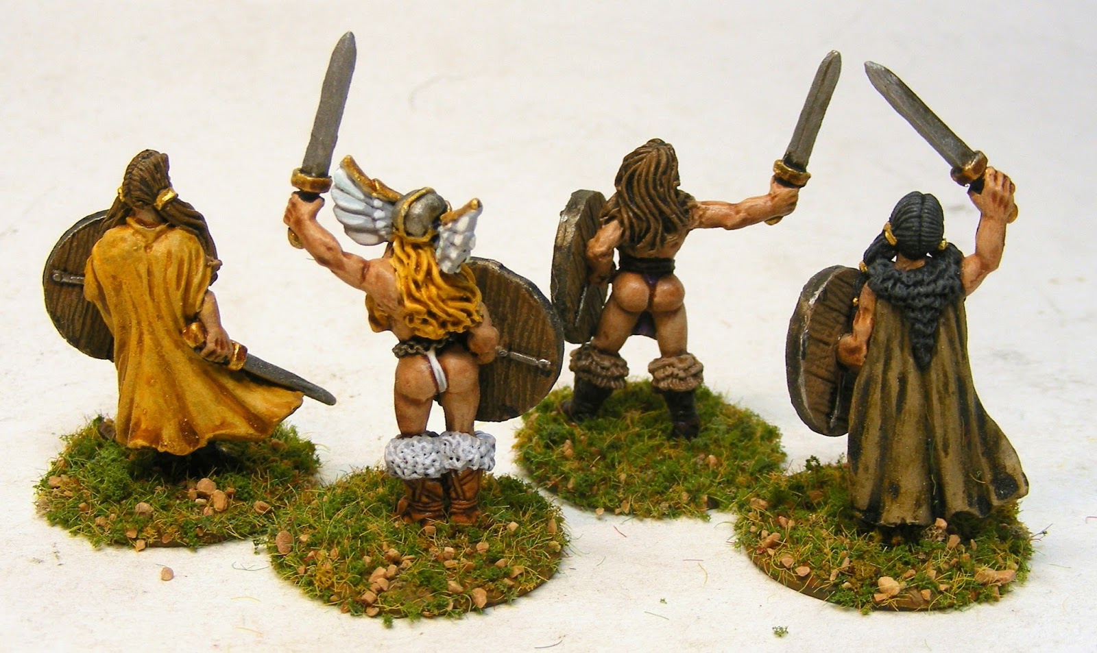 Evil Bob's Miniature Painting Vikings! 28mm Viking Band