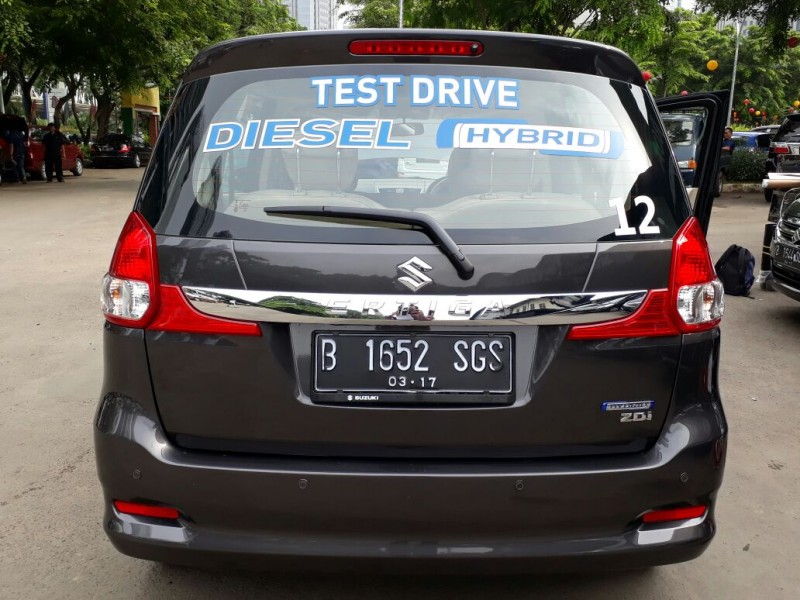 Suzuki Ertiga Diesel Hybrid 2017 Diluncurkan, Ini Spesifikasi, Fitur dan Harganya! Review