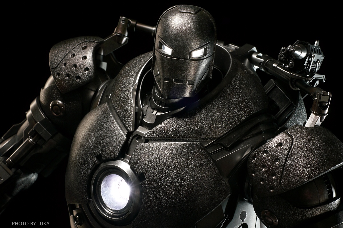 iron monger hot toys