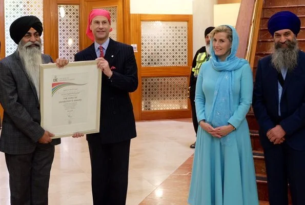 The Earl and Countess of Wessex visited the Sri Guru Singh Sabha to celebrate their new licensing to offer The Duke of Edinburgh Awards