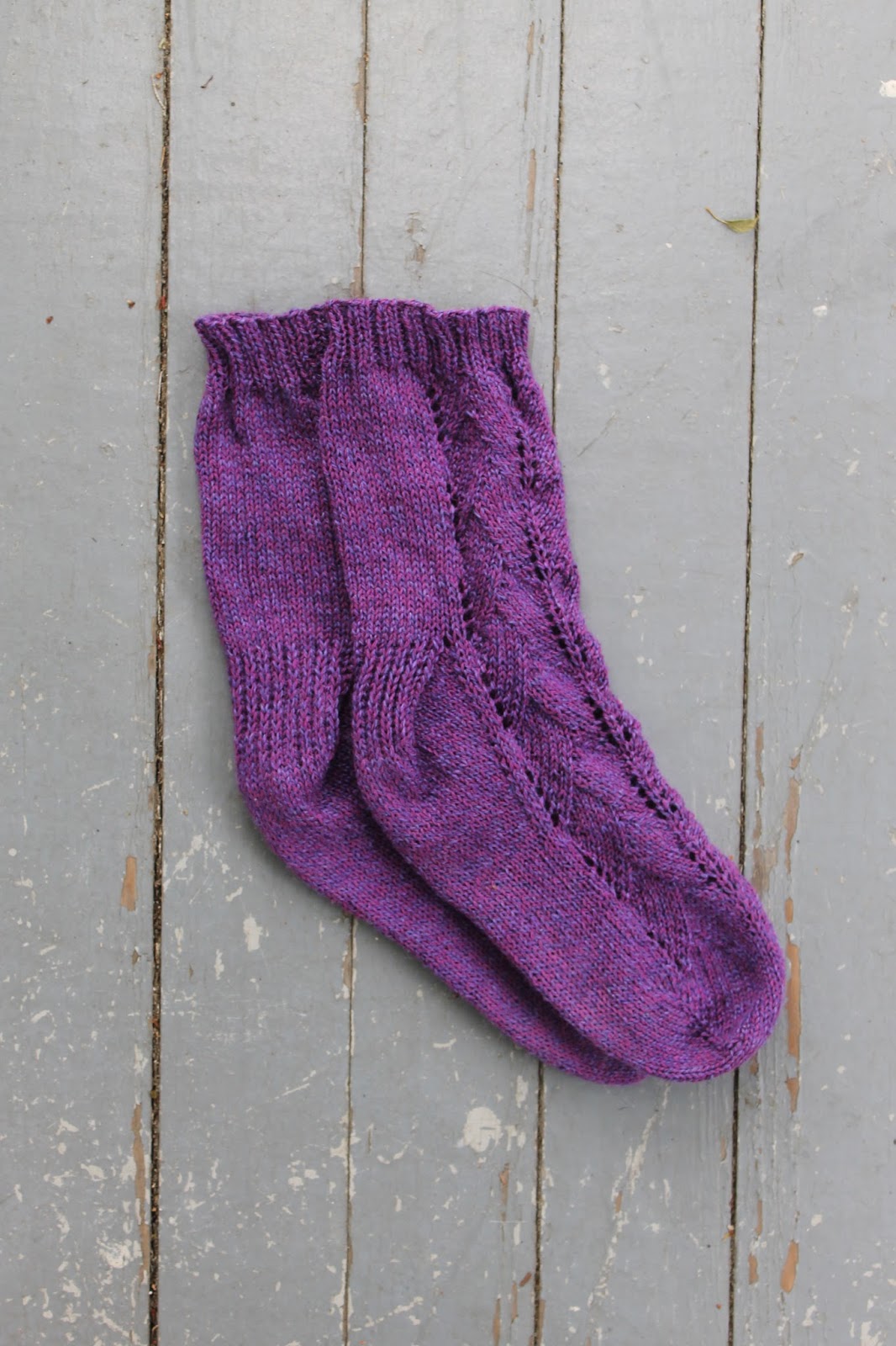 The Feisty Redhead: Knit Gingko Socks, aka Painkiller Socks