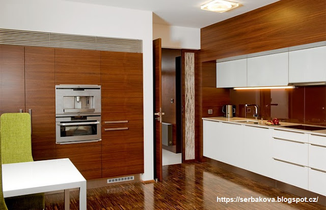 Современный и свежий дизайн интерьера небольшой квартиры на окраине Праги