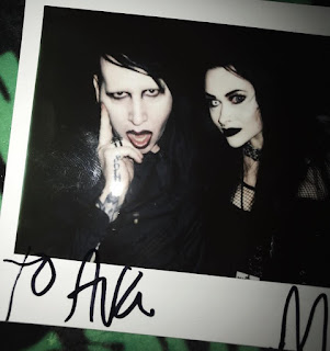 Marilyn Manson >> álbum "We Are Chaos" UVSHle31B2E