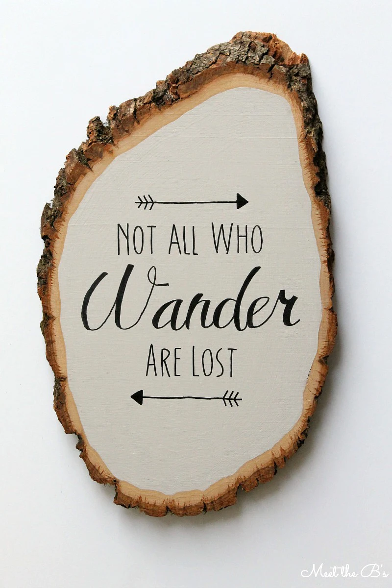 Painted wood slice art- how to transfer text to your projects