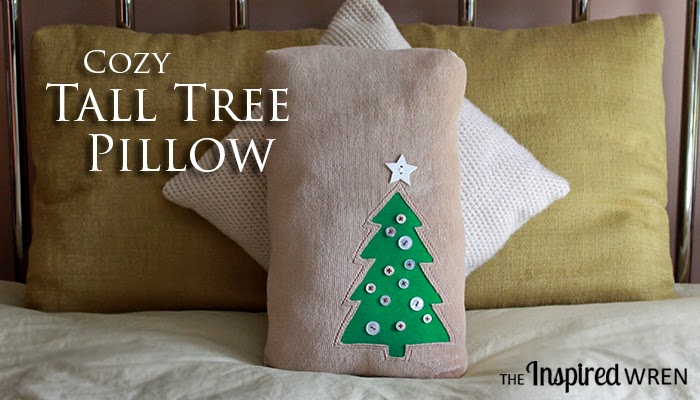 Great Christmas pillow/cushion tutorial including tree template -- love the buttons as ornaments! | The Inspired Wren