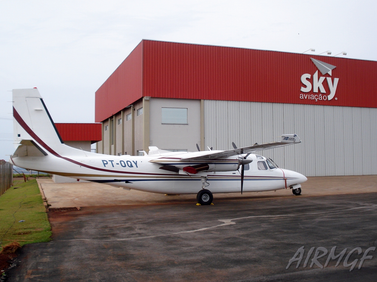 AIRMGF: PT-OQY: ROCKWELL 690D TURBO COMMANDER