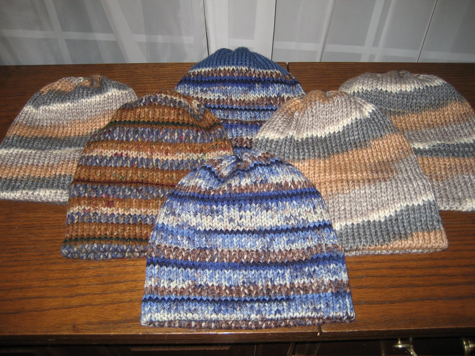 Diana natters on... about machine knitting Tom Panciarello's Troop Cap