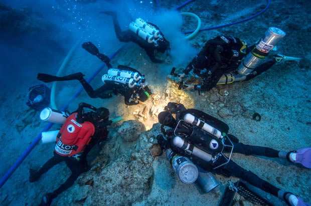 Underwater excavation