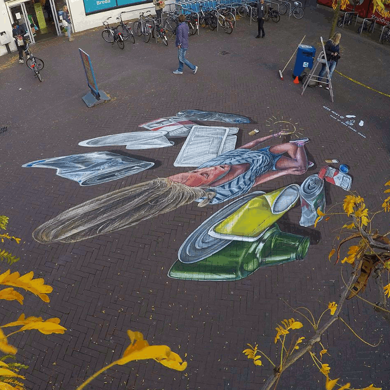 05-View-from-top-Breda-Netherlands-Leon-Keer-3D-Anamorphic-Street-Art-and-a-Video-www-designstack-co
