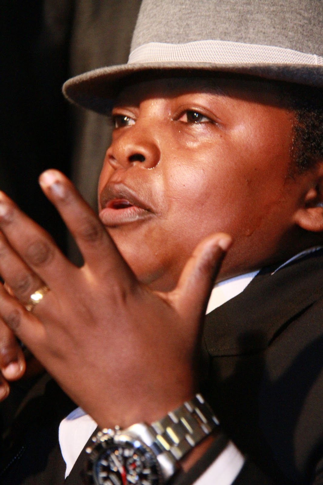 Actor Aki Returns To Africa Movie Awards Without Wedding Ring