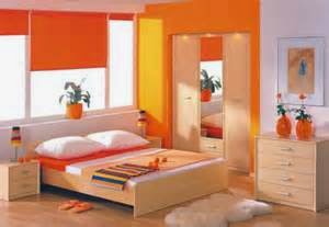 Contoh warna tembok rumah minimalis 2014 Modern Terbaru Referensi kedua yang bisa anda pakai adalah internet. Di internet kini sudah banyak terdapat situs rumah minimalis dimana beberapa dari situs tersebut menyediakan informasi tentang tata cara yang tepat untuk memilih warna cat tembok yang bagus dan sesuai dengan kepribadian anda