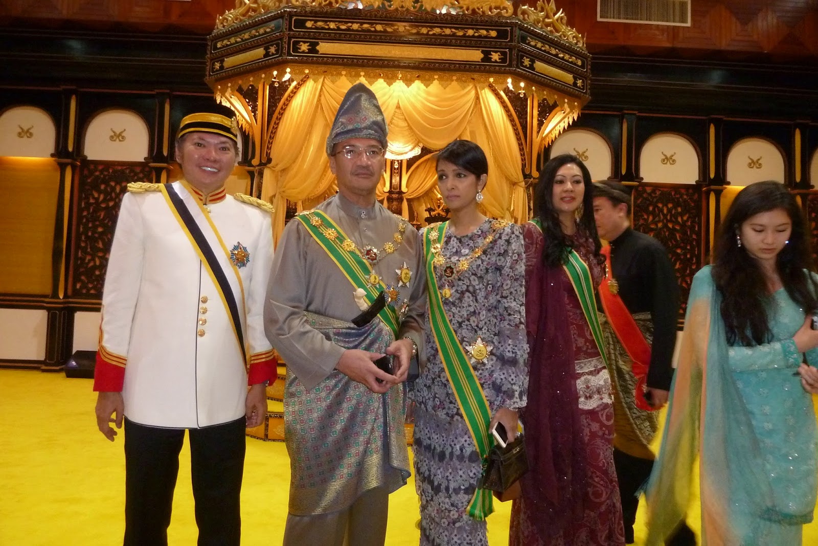 Ahmad Shah Of Pahang Grandchildren : Kee Hua Chee Live!: DATO KEE HUA