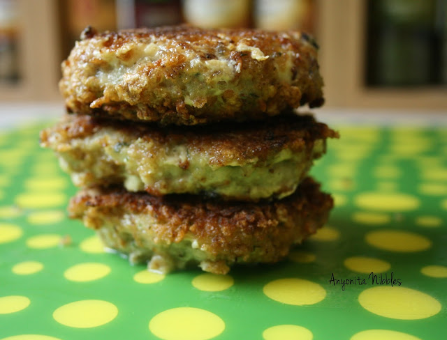 Cereal-encursted Thai green curry fishcakes from www.anyonita-nibbles.com