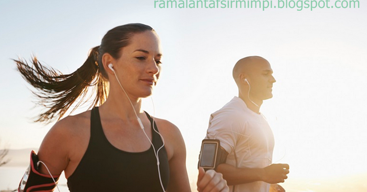 10 Arti Mimpi Lari Sambil Menangis Menurut Primbon Jawa