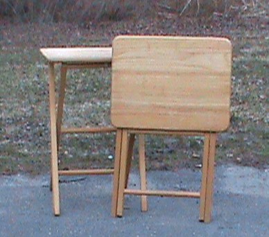 New England Treasure Seekers: Folding TV Dinner Tables